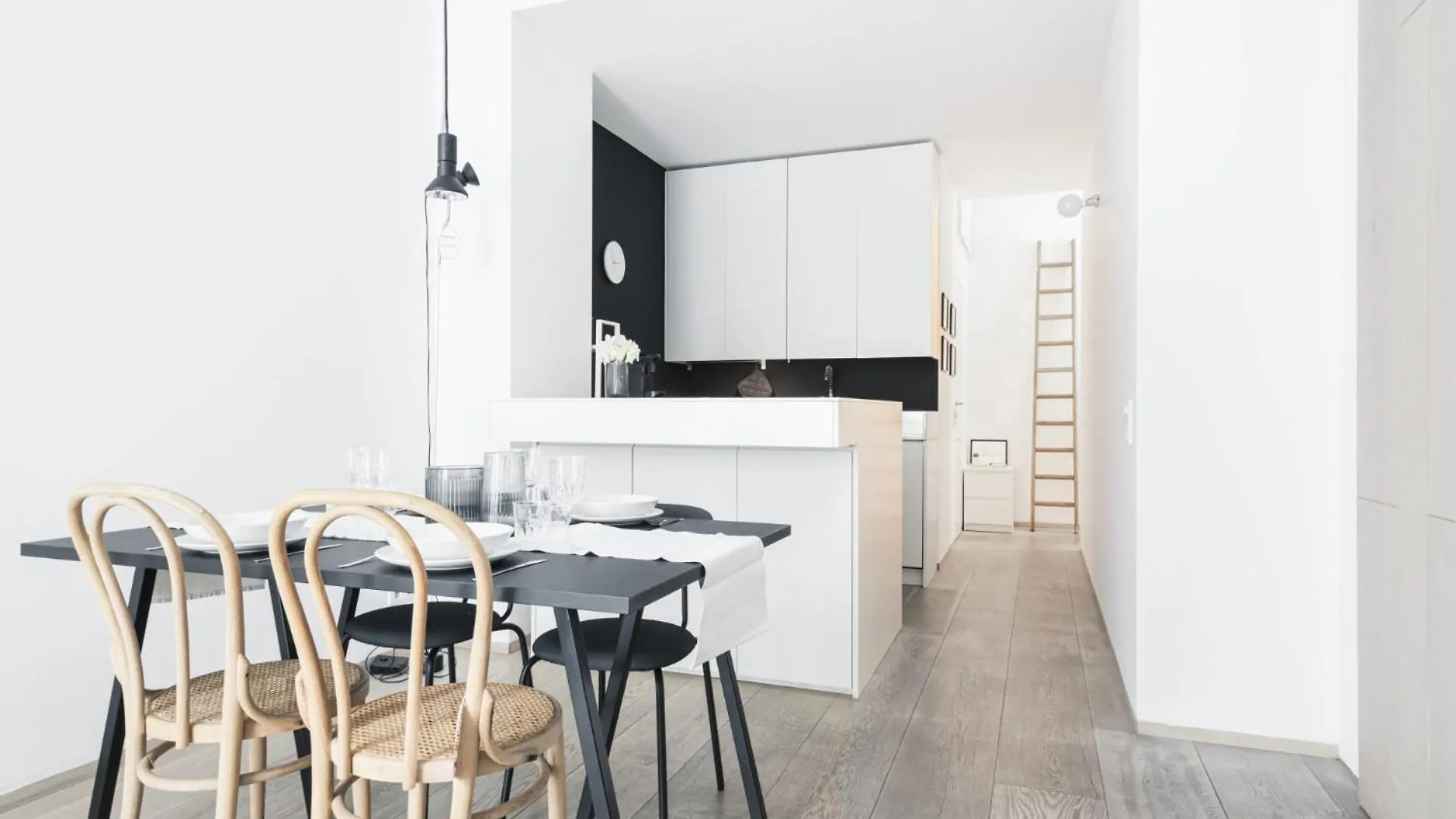 Easylife - Moderno Appartamento In Moscova/Brera Milan Apartment