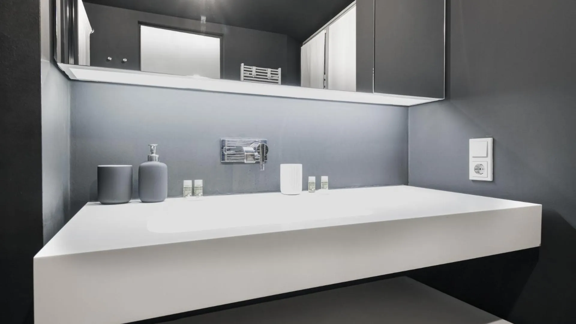 Easylife - Moderno Appartamento In Moscova/Brera Milano 0*,  Italia